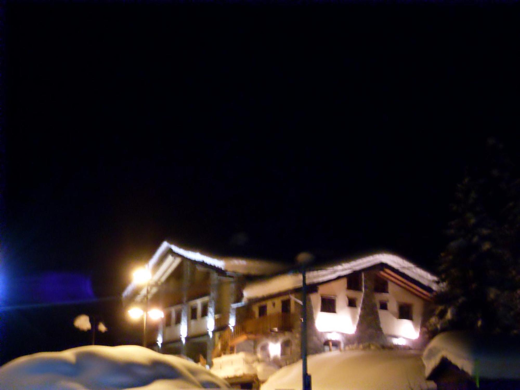 Residence Les Myosotis Champoluc Exterior foto