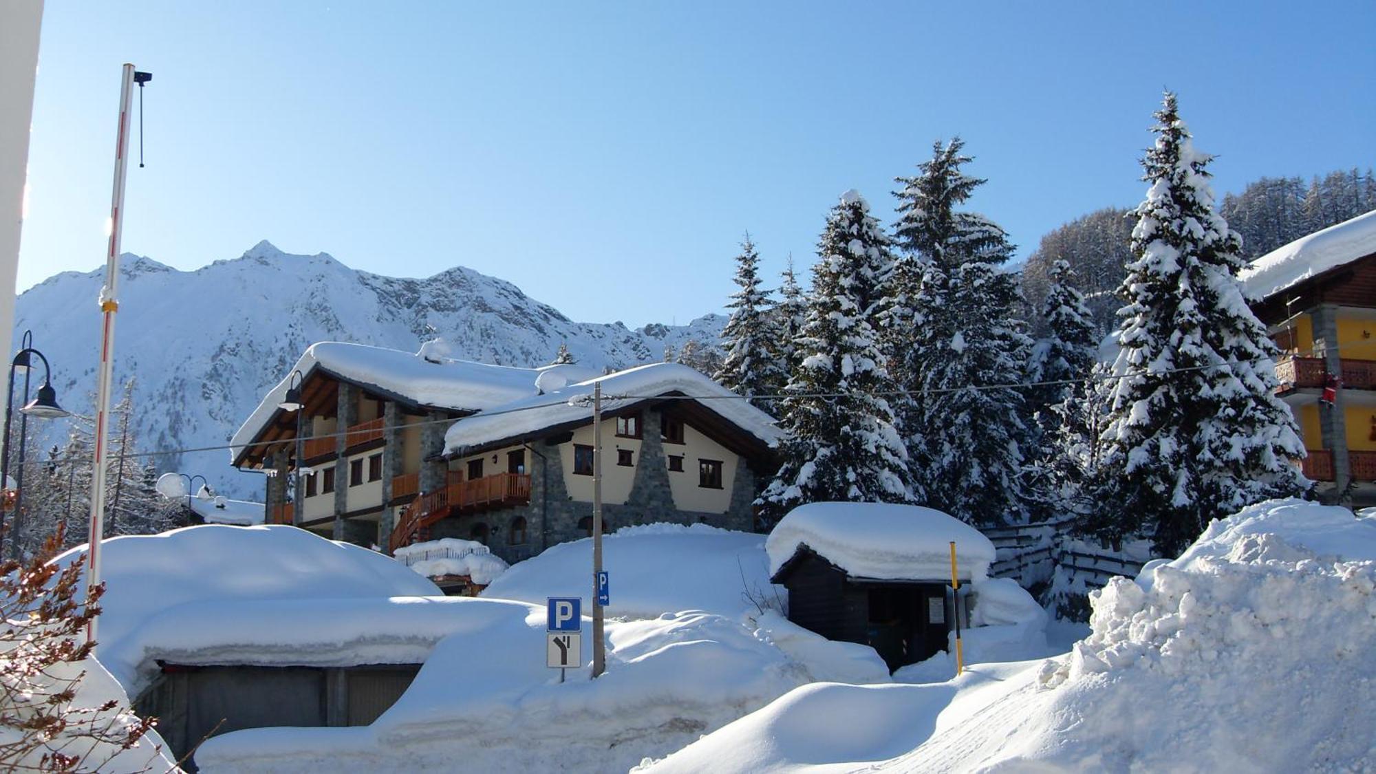 Residence Les Myosotis Champoluc Exterior foto