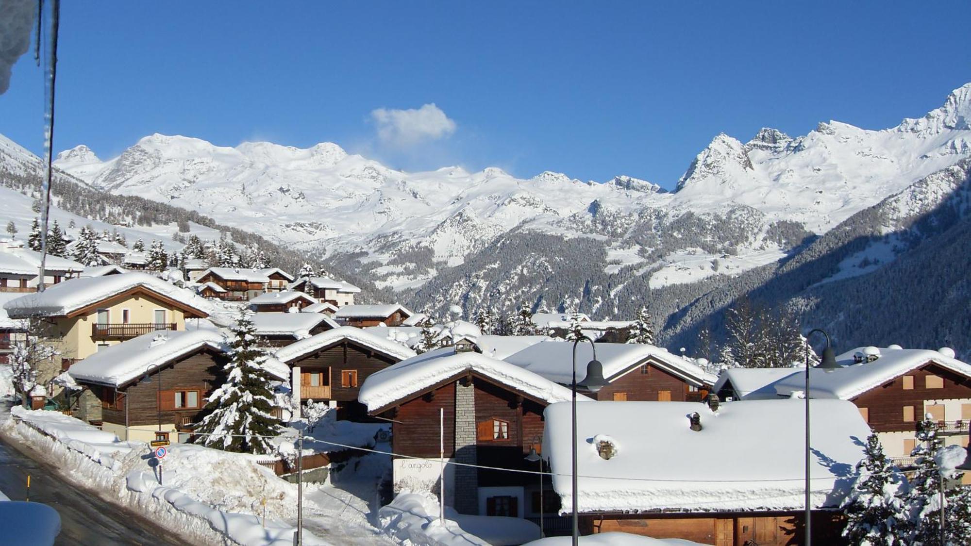 Residence Les Myosotis Champoluc Exterior foto